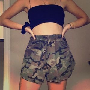 Super cute camo print shorts!